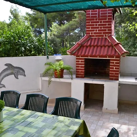 Apartments By The Sea Mirca, Brac - 2886 Mirce