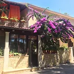 Apartments By The Sea Mirca, Brac - 2886 *